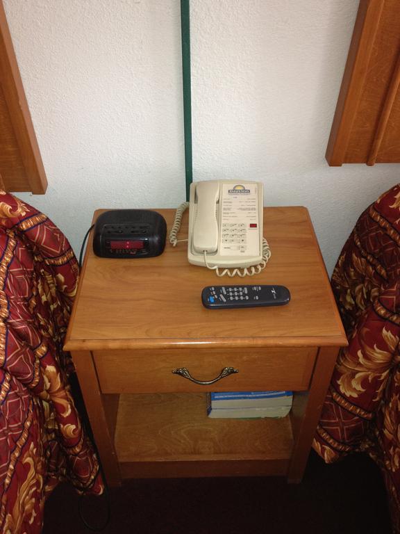 Days Inn Kansas City-Worlds Of Fun Room photo